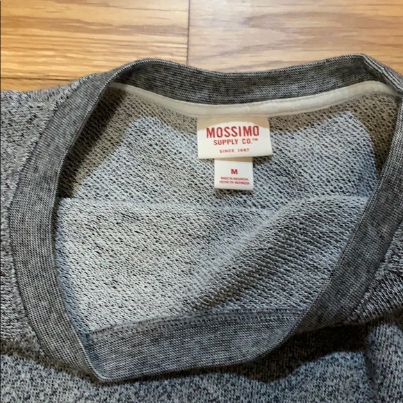 Gray cropped crewneck - Picture 2 of 3